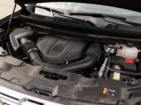 Used 2024 GMC Acadia Denali w/ Super Cruise Package image 40