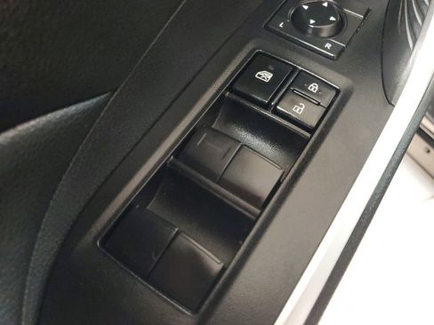 Used 2021 Toyota RAV4 XLE w/ Convenience Package image 20