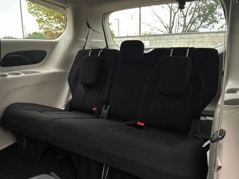 Used 2024 Chrysler Voyager LX FWD image 13