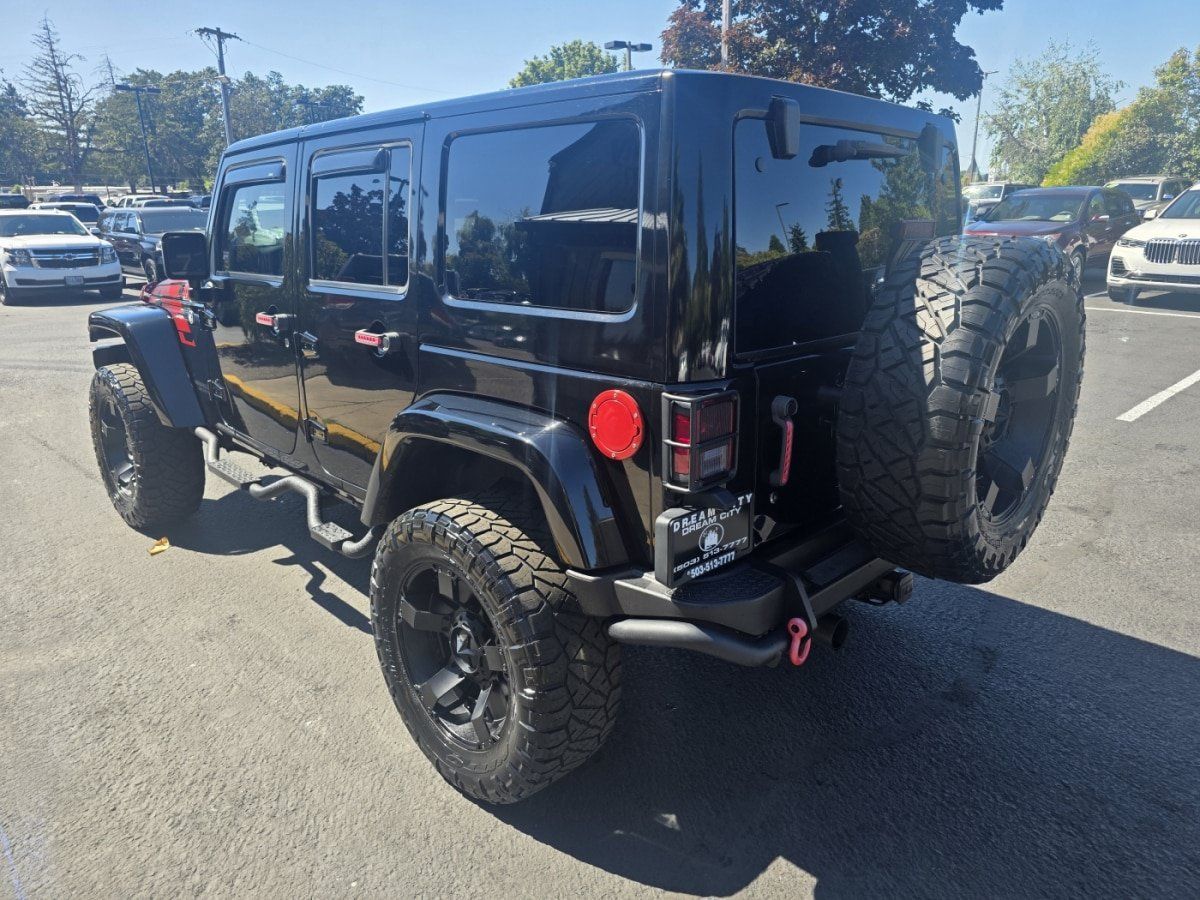 Used 2017 Jeep Wrangler Unlimited Sahara AWD/4WD image 2