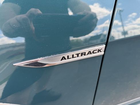 Used 2019 Volkswagen Golf Alltrack S AWD/4WD image 10