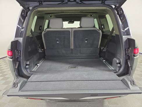 Used 2022 Rivian R1S Launch Edition image 15