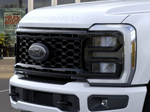 New 2026 Ford F250 Lariat w/ Black Appearance Package image 39