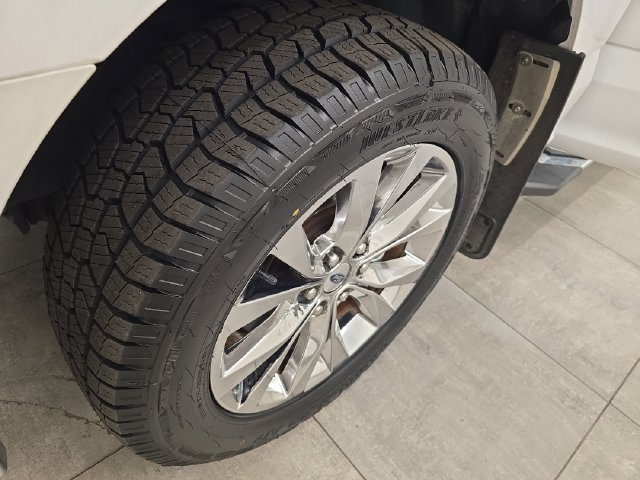 Used 2016 Ford F150 XLT w/ Equipment Group 302A Luxury AWD/4WD image 38