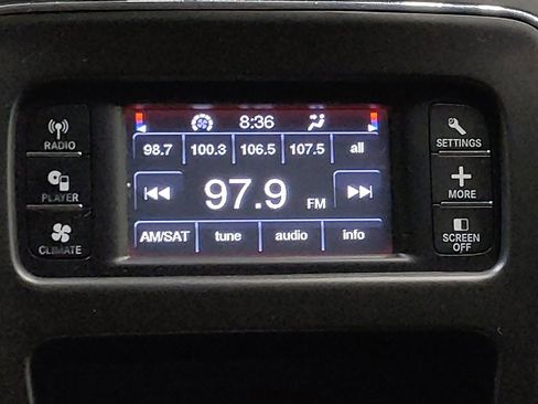 Used 2020 Dodge Journey SE w/ SE Popular Equipment Group FWD image 25