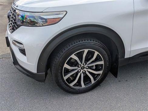 Used 2020 Ford Explorer ST w/ Premium Technology Package image 9