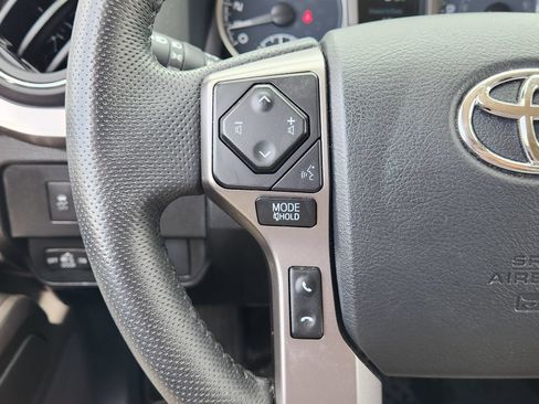 Used 2023 Toyota Tacoma SR5 RWD image 32