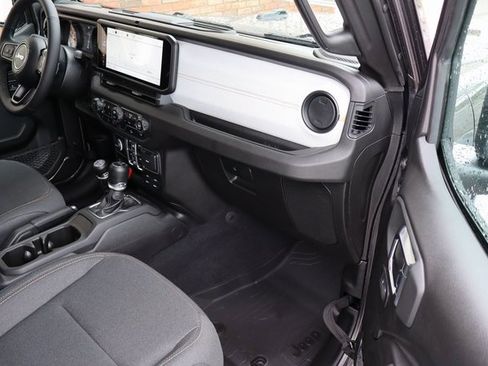 New 2025 Jeep Gladiator Sport image 47