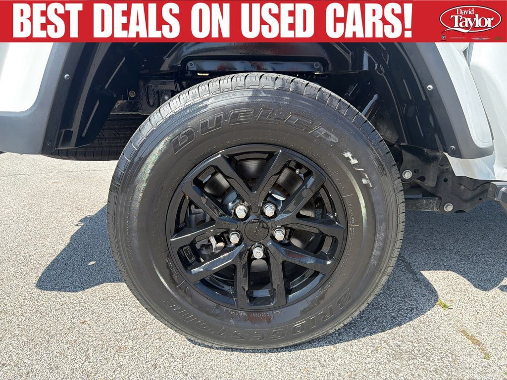 Used 2022 Jeep Gladiator Sport AWD/4WD image 36