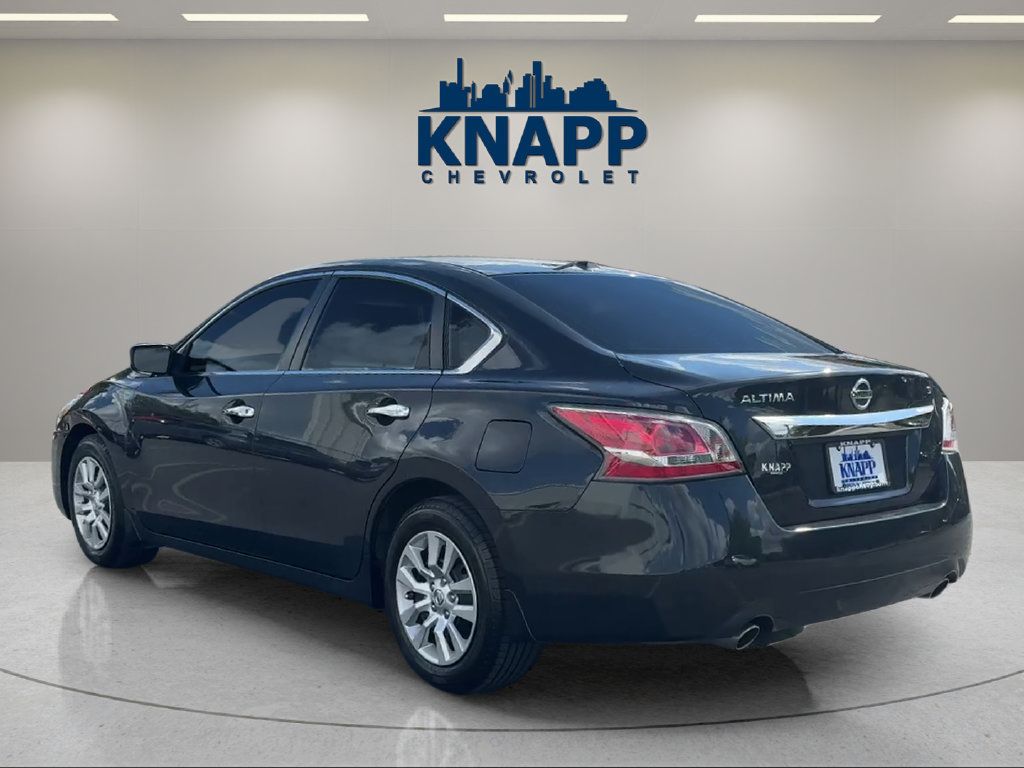 Used 2015 Nissan Altima 2.5 S w/ Power Driver Seat Package FWD image 3