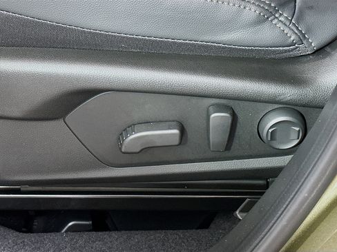 Used 2025 Subaru Forester Touring image 13