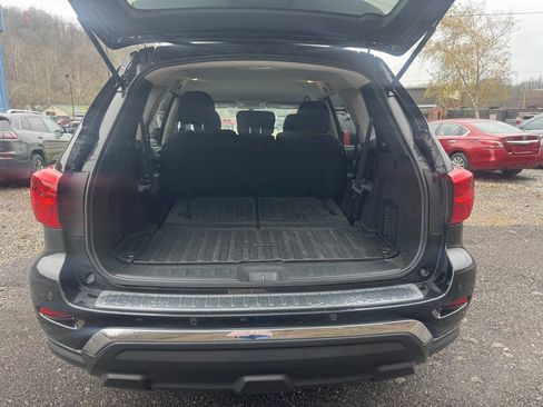Used 2019 Nissan Pathfinder SV image 4