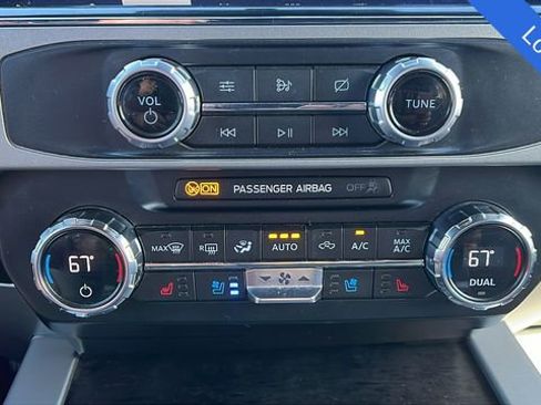 Used 2022 Ford F250 Lariat w/ Lariat Ultimate Package AWD/4WD image 31