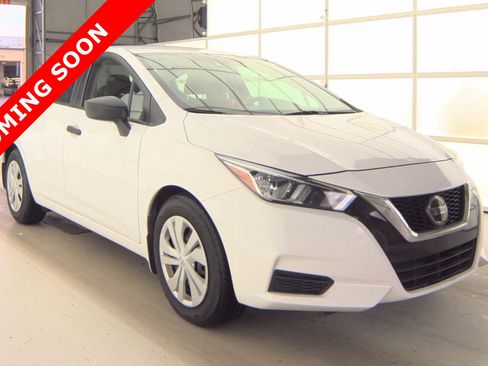 Used 2021 Nissan Versa S FWD image 3