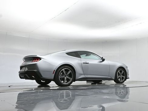 Used 2025 Ford Mustang Premium image 51