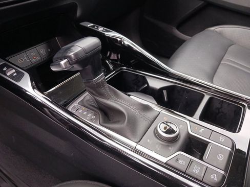 Used 2025 Kia Sorento SX AWD/4WD image 25