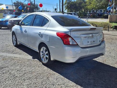 Used 2015 Nissan Versa FWD image 5
