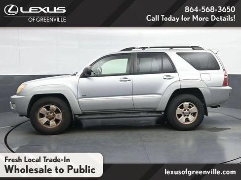 Used 2004 Toyota 4Runner SR5 RWD image 5