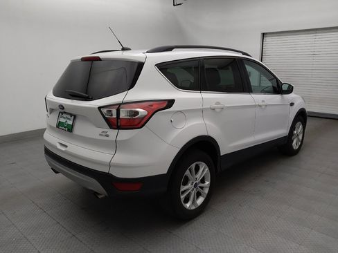 Used 2017 Ford Escape SE w/ Equipment Group 201A AWD/4WD image 9