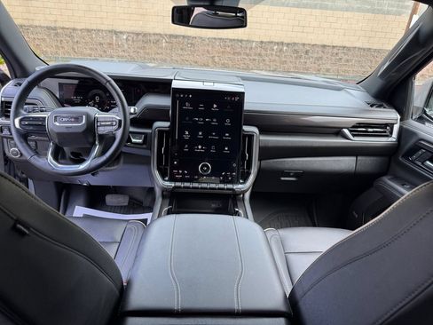 Used 2025 GMC Yukon Elevation w/ LPO, Floor Liner Package AWD/4WD image 15