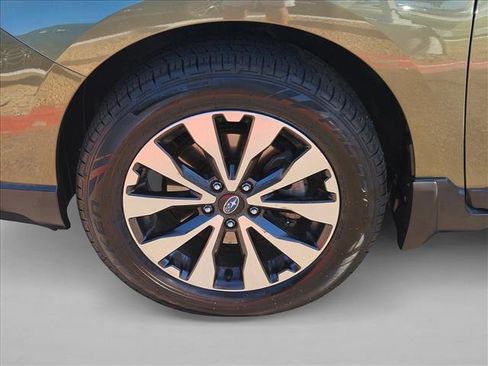 Used 2016 Subaru Outback 2.5i Limited image 15