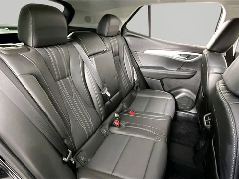 Certified 2024 Buick Envision Avenir AWD/4WD image 24