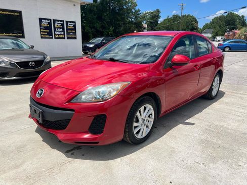 Used 2013 MAZDA MAZDA3 i Touring FWD image 2