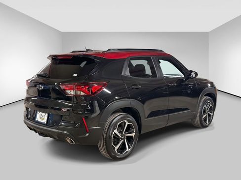 Used 2021 Chevrolet TrailBlazer RS w/ Technology Package image 5