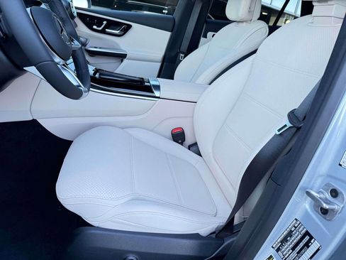 New 2026 Mercedes-Benz GLC 300 image 7