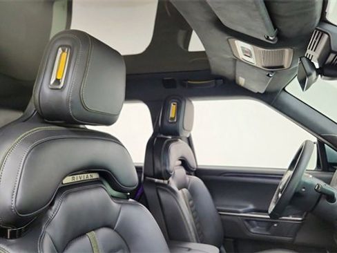 Used 2025 Rivian R1S Adventure image 22