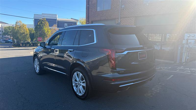 Used 2022 Cadillac XT6 Premium Luxury AWD/4WD image 17