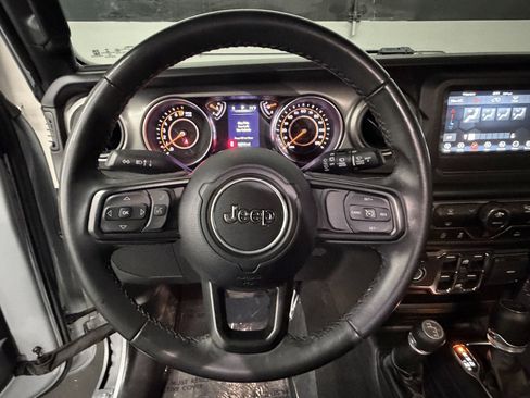Used 2022 Jeep Wrangler Unlimited Sport image 26