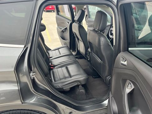 Used 2019 Ford Escape SEL image 15