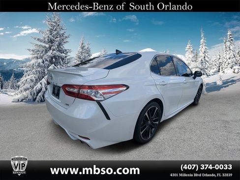 Used 2020 Toyota Camry XSE image 15