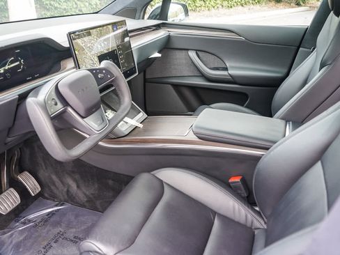 Used 2023 Tesla Model X AWD/4WD image 18