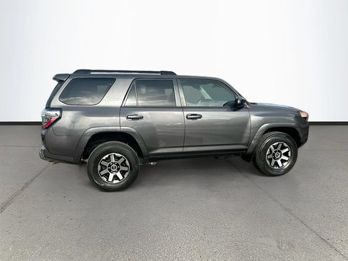 Used 2022 Toyota 4Runner TRD Off-Road AWD/4WD image 8
