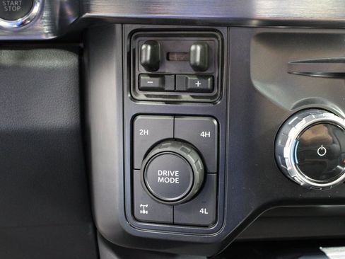 Used 2025 Ford F350 Lariat w/ Black Appearance Package image 70