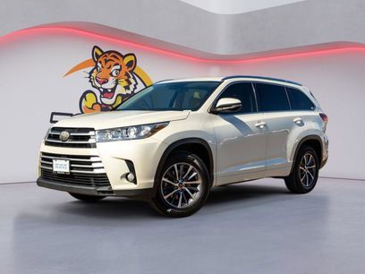 Used 2017 Toyota Highlander XLE