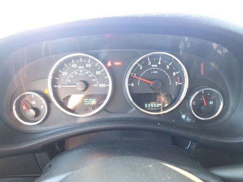 Used 2018 Jeep Wrangler Sport image 32