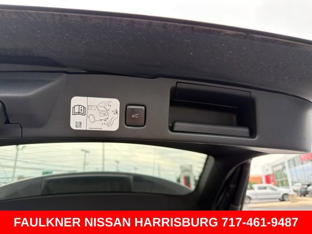 Used 2020 Ford Escape Titanium AWD/4WD image 24