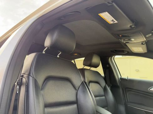 Used 2019 Mercedes-Benz GLA 250 image 13