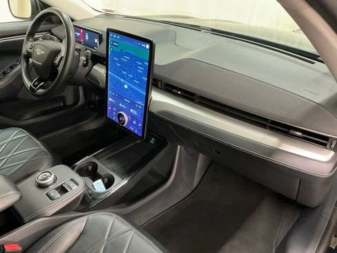 Used 2023 Ford Mustang Mach-E Select image 18