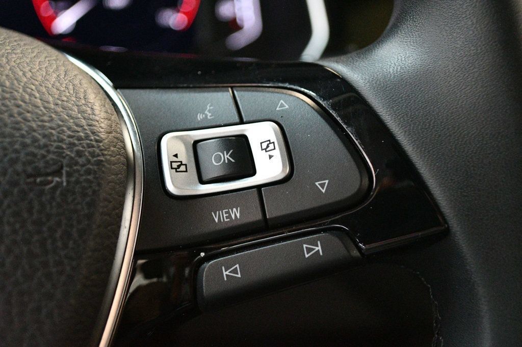 Used 2020 Volkswagen Jetta SEL Premium FWD image 42