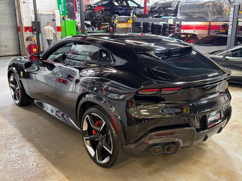 Used 2023 Ferrari Purosangue AWD/4WD image 11
