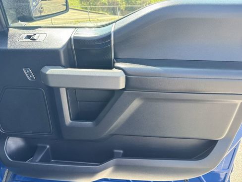 Used 2017 Ford F150 Raptor w/ Equipment Group 801A Mid AWD/4WD image 14