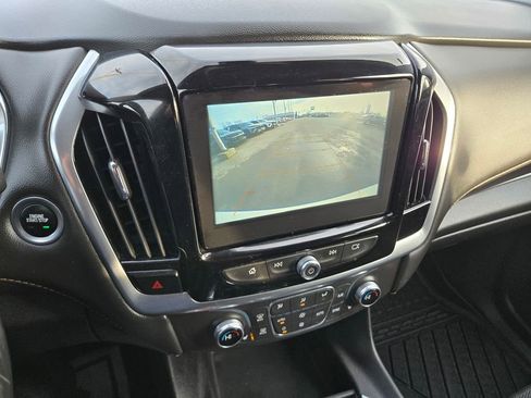 Used 2019 Chevrolet Traverse LT AWD/4WD image 10