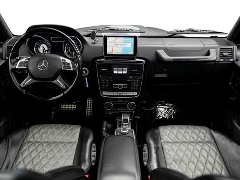 Used 2015 Mercedes-Benz G 63 AMG 4MATIC image 4
