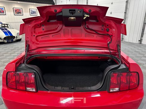 Used 2006 Ford Mustang GT Premium RWD image 55