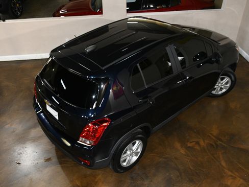 Used 2021 Chevrolet Trax LS w/ Tint and Cruise Package image 75