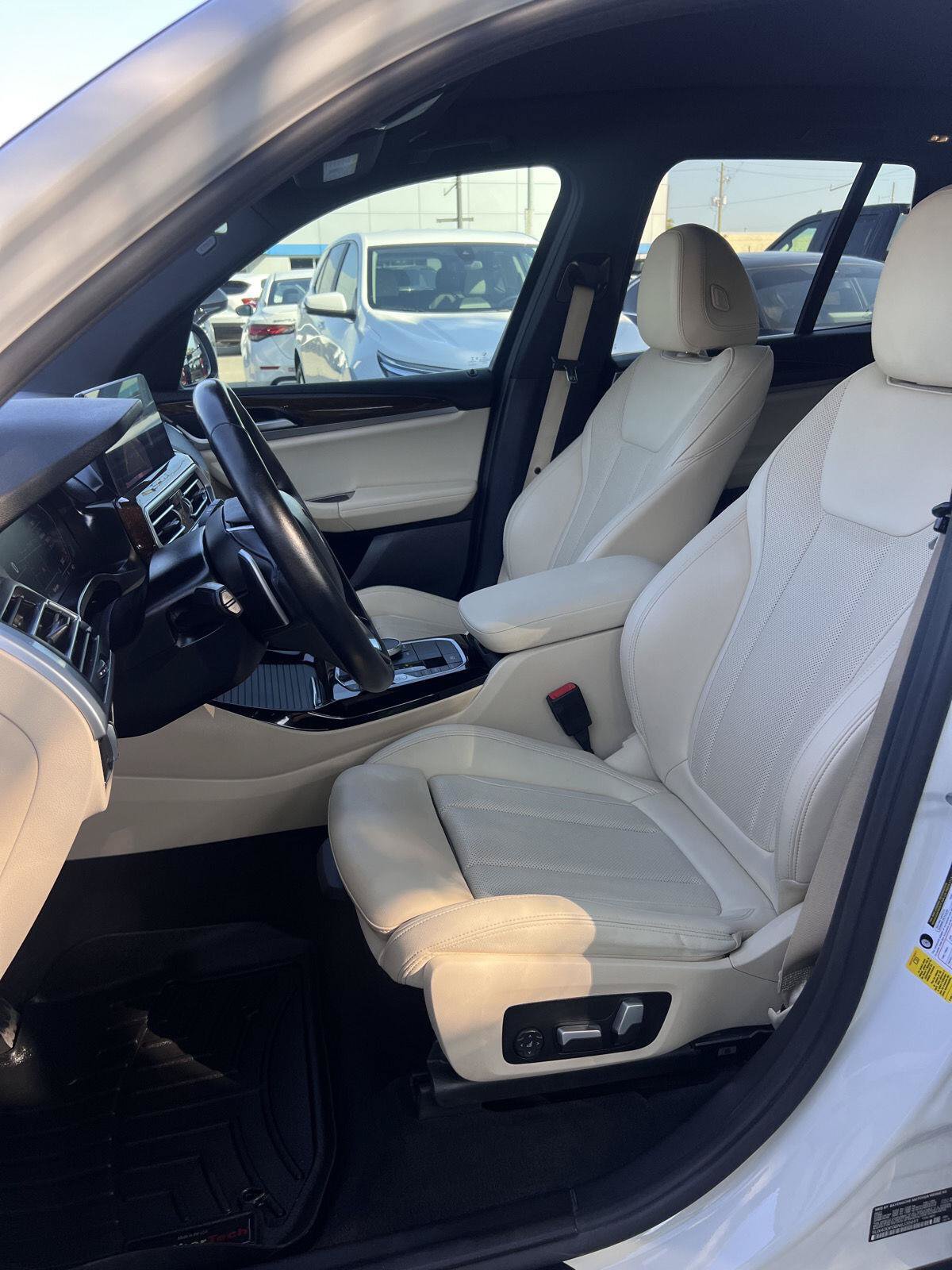 Used 2022 BMW X3 sDrive30i w/ Premium Package RWD image 4